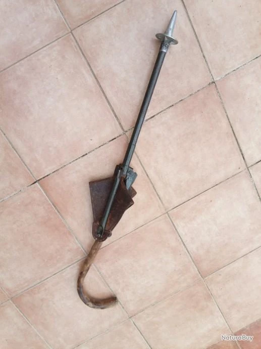 Ancienne Canne Siège Allemande Assise En Cuir. 3 Ancienne Canne Siège Allemande Assise En Cuir.