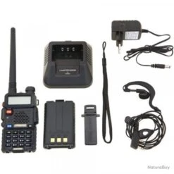 Baofeng UV-5R Talkie-walkie FM Radio VHF/UHF Double Bande Affichage Veille Et Horloge Intégrée Noir