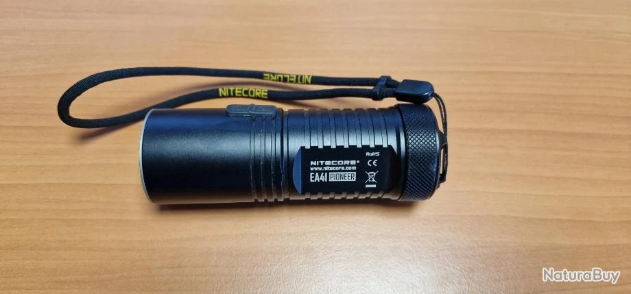 NITECORE EA41 - Lampe De Recherche Ultra Compacte 4 Piles AA 3 NITECORE EA41 - Lampe De Recherche Ultra Compacte 4 Piles AA