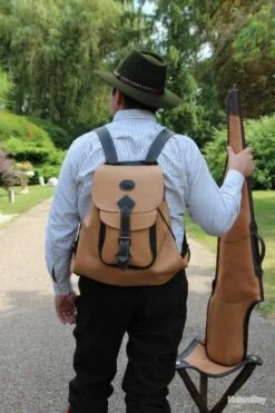 Sac à Dos Cuir Marron Camel Chasse Elégance CE203 -Peltor Soldes 00003 Sac dos Cuir Marron Camel Chasse Elegance CE203