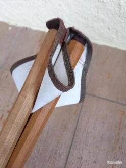 SIEGE TREPIED EN PARFAIT ETAT : BOIS , TOILE , CUIR . ANCIEN MODELE JAMAIS SERVI .. PETIT PRIX -Peltor Soldes 00006 SIEGE TREPIED EN PARFAIT ETAT BOIS TOILE CUIR . ANCIEN MODELE JAMAIS SERVI . PETIT PRIX