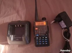 Baofeng UV-5re Marque J Ucjet Vhf/ UHF/ Fm En Très Bon état De Fonctionnement -Peltor Soldes 00007 baofeng UV 5re marque j ucjet Vhf UHF Fm en tres bon etat de fonctionnement