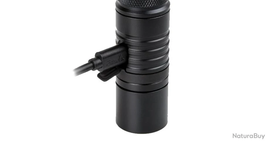 Lampe Fenix UC30 1000 Lumens Rechargeable 13 X 2,5 Cm Cable Micro USB 8 Lampe Fenix UC30 1000 Lumens Rechargeable 13 X 2,5 Cm Cable Micro USB – Image 6